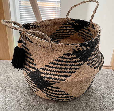 Black Tassel Basket